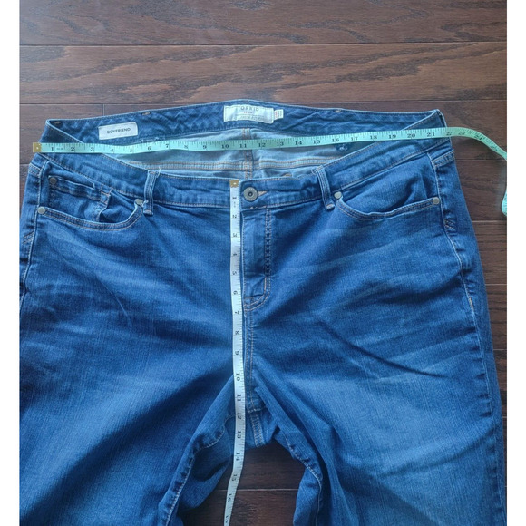 Torrid Womens Plus 24R Boyfriend Jeans First at Fit Dark Wash Blue - Picture 3 of 11